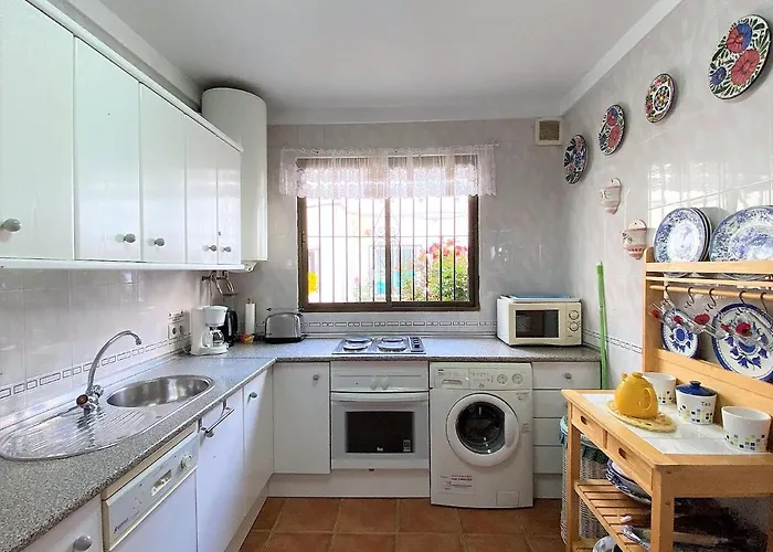 Nueva 52 Pubelo Andaluz Casasol Nerja