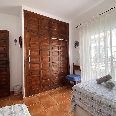 בית נופש Nueva 52 Pubelo Andaluz Casasol נרחה